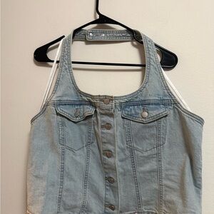 Universal‎ Thread Light Blue Denim Top